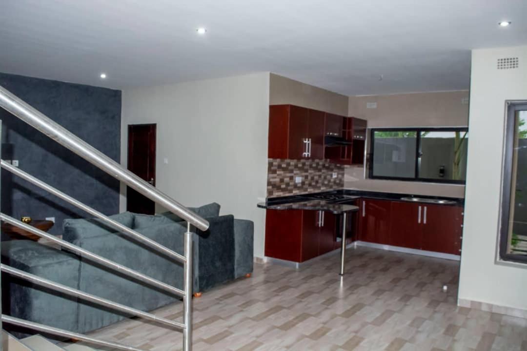 Royal Suites Apartments Lusaka Eksteriør bilde