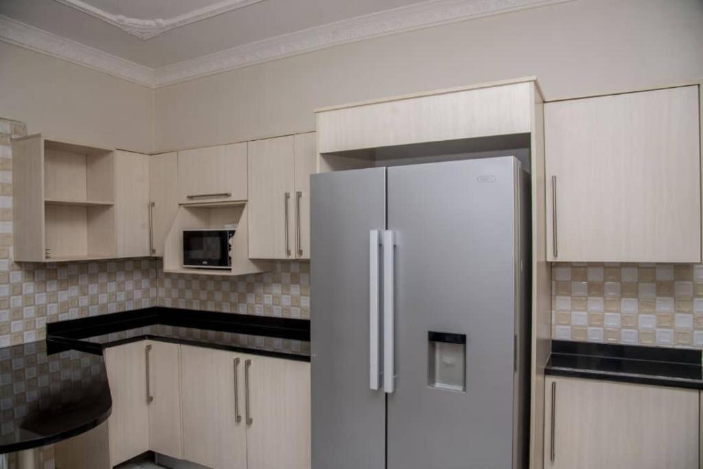 Royal Suites Apartments Lusaka Eksteriør bilde