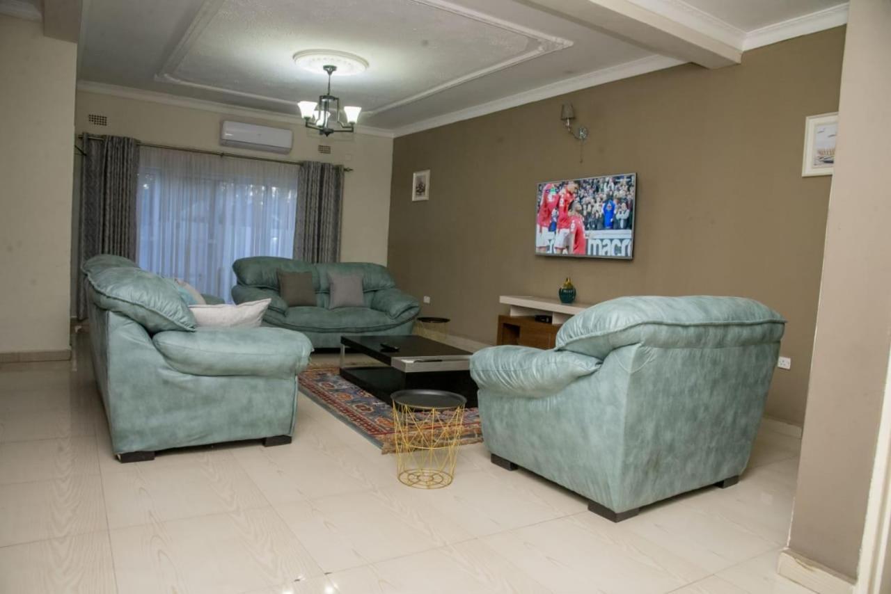 Royal Suites Apartments Lusaka Eksteriør bilde