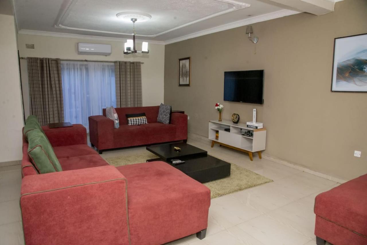 Royal Suites Apartments Lusaka Eksteriør bilde